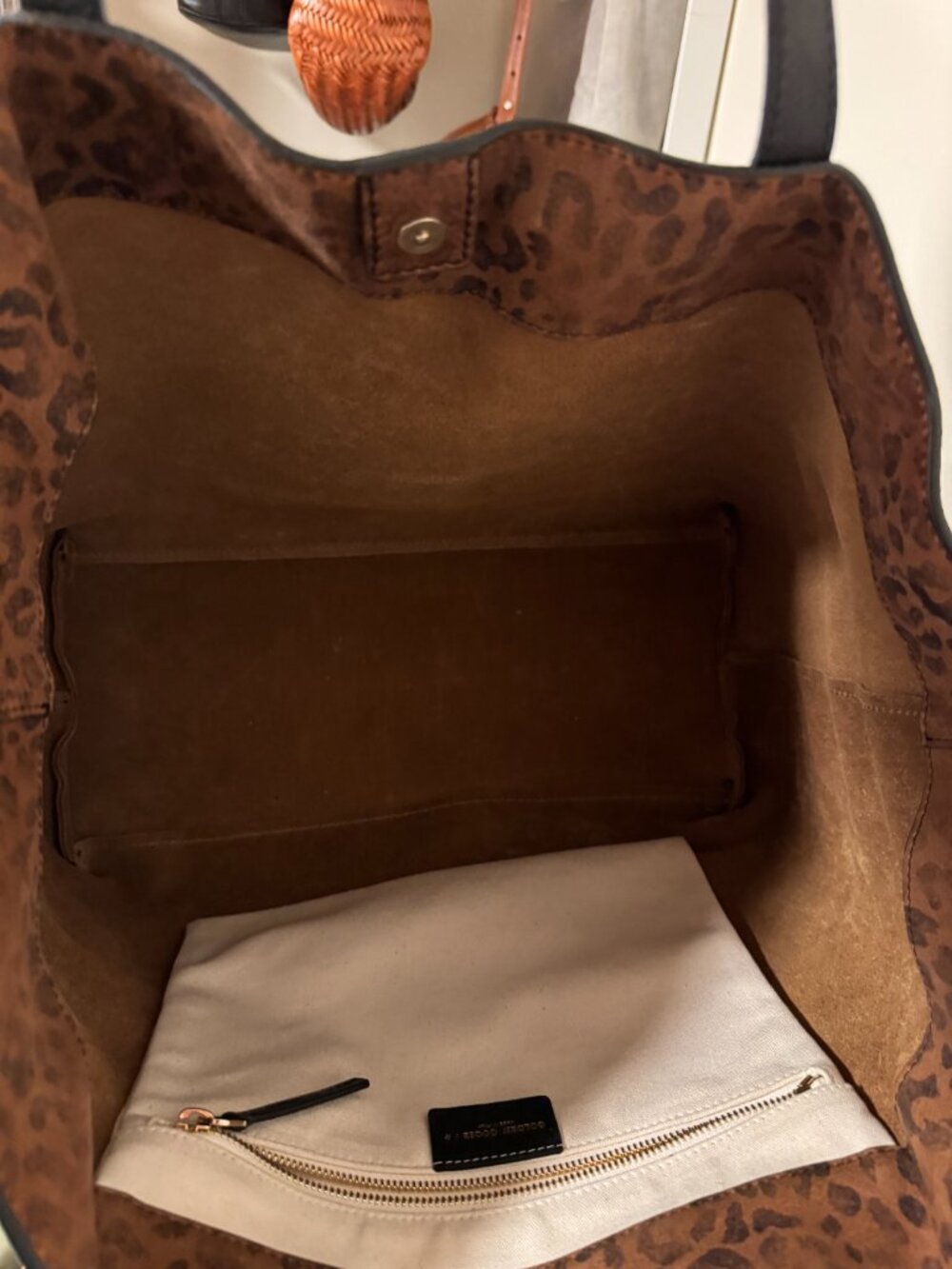 Golden Goose Pasadena Bag in leopard print - Picture 9 of 10
